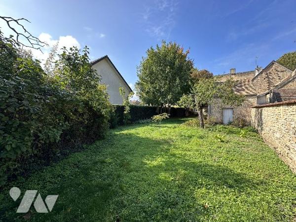 Maison centre-ville avec jardin et dépendance