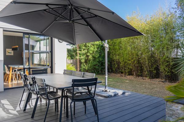 LARMOR-PLAGE - CONTEMPORAINE 162 m² A DEUX PAS DE LA PLAGE , Larmor plage