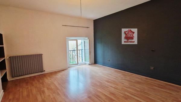 mas de 138 m² habitables sur 3732 m² de terrain Saint-Paul-Trois-Châteaux (26130)