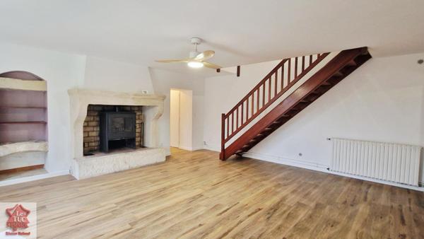 mas de 138 m² habitables sur 3732 m² de terrain Saint-Paul-Trois-Châteaux (26130)