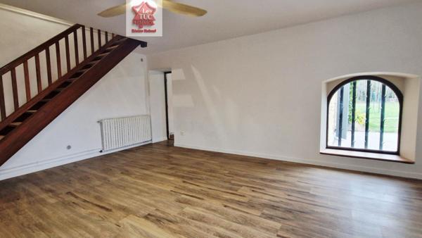 mas de 138 m² habitables sur 3732 m² de terrain Saint-Paul-Trois-Châteaux (26130)