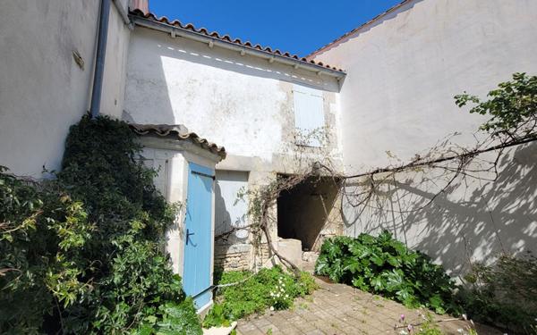 Maison à vendre    1 pièce •  Le Bois-Plage-en-Ré