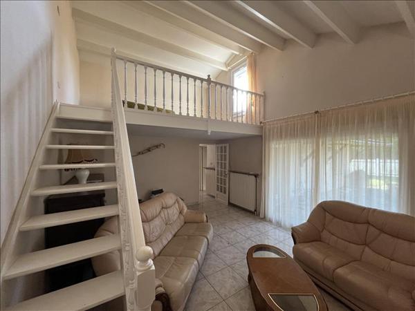 Maison à vendre |  Saint-Jean |  4 pièces | 103 m²