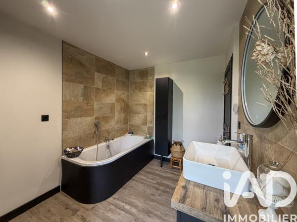 Maison à vendre 6 pièces 198 m² Nogent-le-Sec