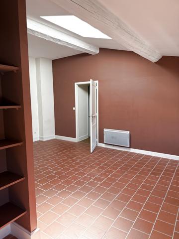 CARCASSONNE APPARTEMENT T3 AU COEUR DE LA BASTIDE