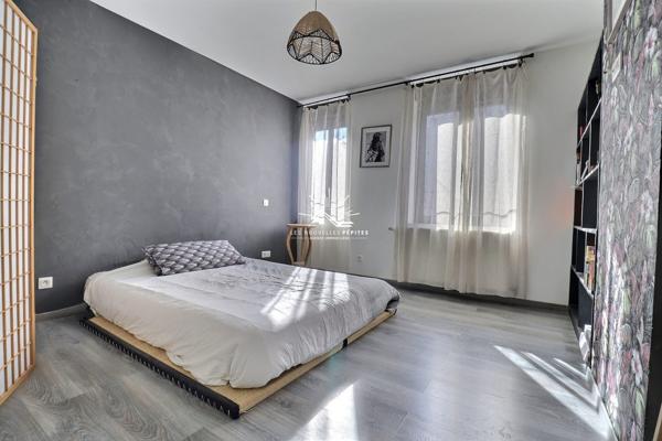 ✨Maison semi individuelle 1930 - 3 chambres - bureau - extérieur & garage✨