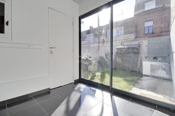 ✨Maison semi individuelle 1930 - 3 chambres - bureau - extérieur & garage✨