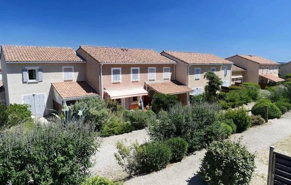 Vente                                                      Appartement
                        
                     3 pièces                      65 m2                     à Calvisson
