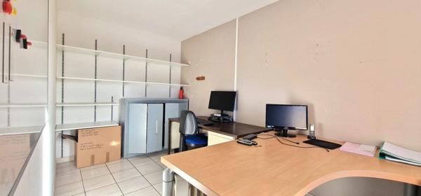 A vendre-immeuble-plain-pied-4 pièces-jardin