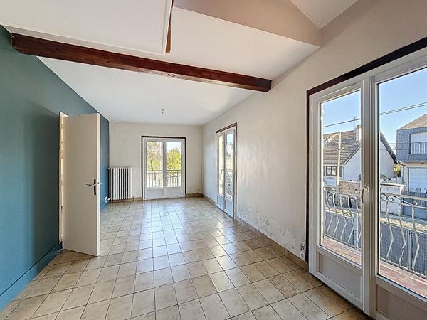 MONTREUIL LIMITE FONTENAY, ENSEMBLE IMMOBILIER DE QUATRE APPARTEMENTS SUR PARCELLES DE TERRAINS INDEPENDANTES. OPPORTUNITE INVESTISSEUR