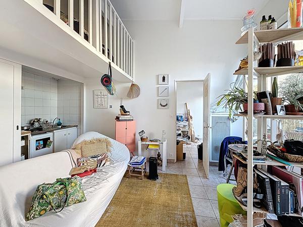 MONTREUIL LIMITE FONTENAY, ENSEMBLE IMMOBILIER DE QUATRE APPARTEMENTS SUR PARCELLES DE TERRAINS INDEPENDANTES. OPPORTUNITE INVESTISSEUR