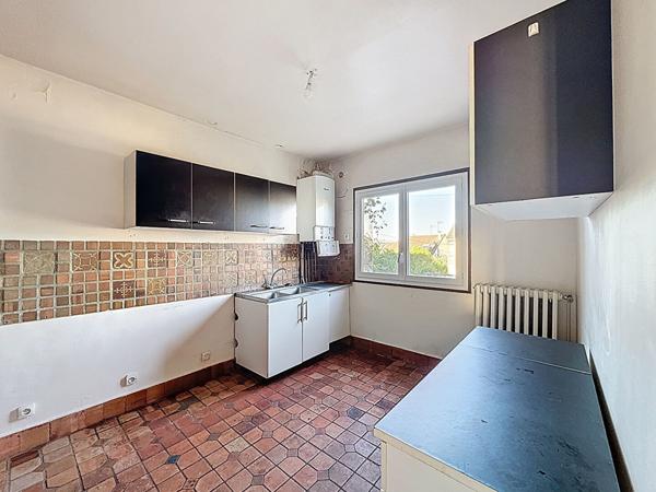 MONTREUIL LIMITE FONTENAY, ENSEMBLE IMMOBILIER DE QUATRE APPARTEMENTS SUR PARCELLES DE TERRAINS INDEPENDANTES. OPPORTUNITE INVESTISSEUR