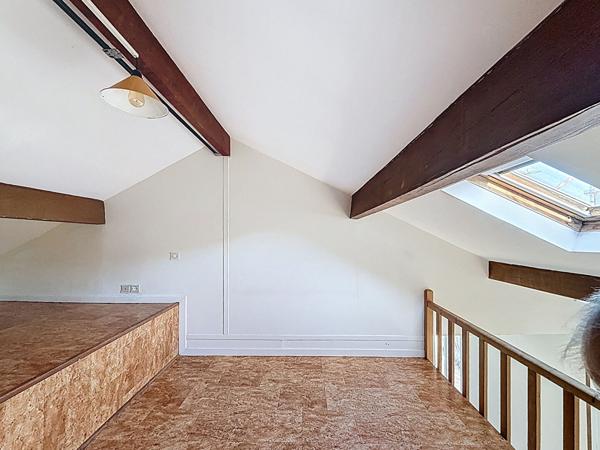 MONTREUIL LIMITE FONTENAY, ENSEMBLE IMMOBILIER DE QUATRE APPARTEMENTS SUR PARCELLES DE TERRAINS INDEPENDANTES. OPPORTUNITE INVESTISSEUR