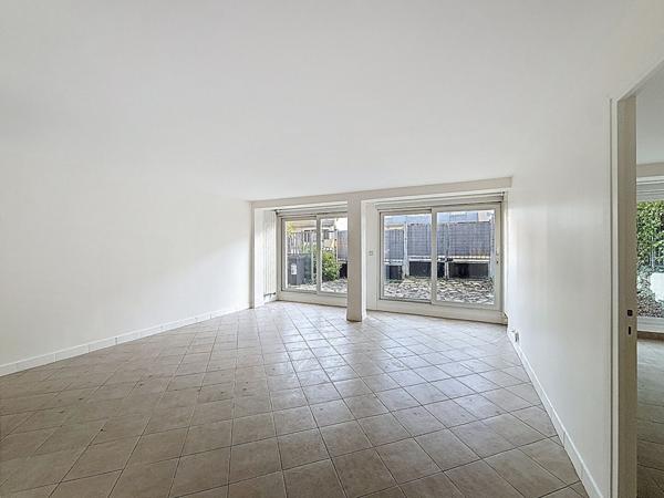 MONTREUIL LIMITE FONTENAY, ENSEMBLE IMMOBILIER DE QUATRE APPARTEMENTS SUR PARCELLES DE TERRAINS INDEPENDANTES. OPPORTUNITE INVESTISSEUR