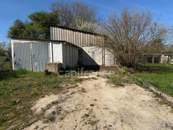 Maison à vendre 6 pièces PONTIGNY (89) de 136 M2 4 chambres Terrain garage plus bâtiment