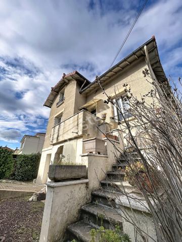 Maison 5 pièce(s) 106.84 m2 3 chambres Montélimar