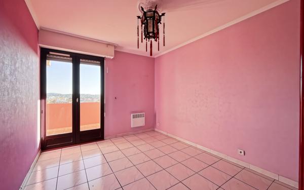 Appartement à vendre    4 pièces •  La Garde