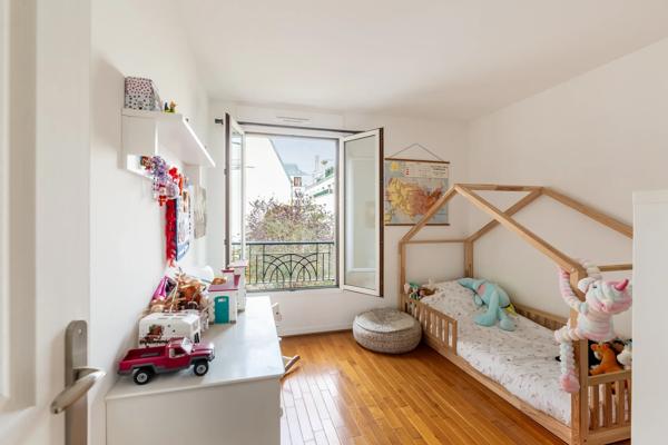 Appartement Paris 18 e - GRANDES CARRIÈRES