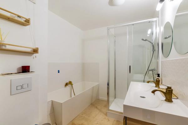Appartement Paris 18 e - GRANDES CARRIÈRES