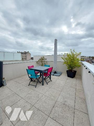 A VENDRE - RENNES (35) Dans le quartier Francisco Ferrer T4 + Terrasse de 27 m² + Garage + plac...