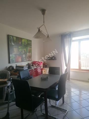 Exclusivite Nestenn ; Belle maison de ville de 4 pieces avec petit garage sur YSSINGEAUX