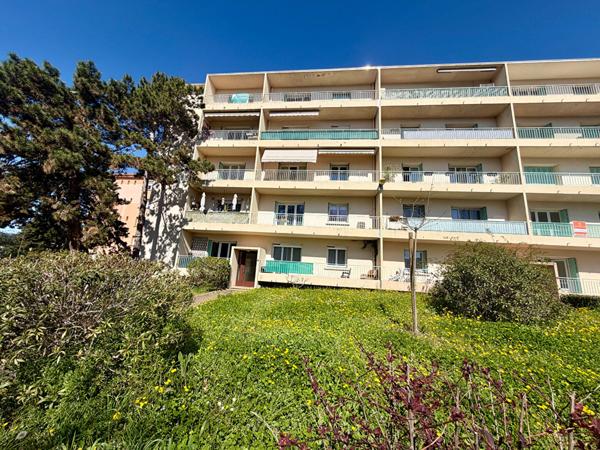 Appartement T3 chateauvert 70 m2 avec 2 balcons et cave