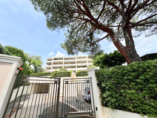 Vente Appartement 4 pièces 86 m2 à Le Cannet