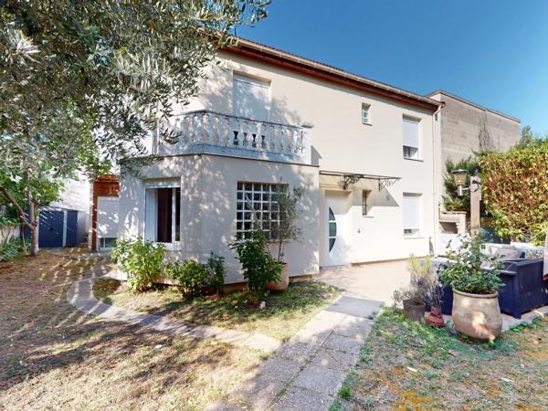GAGNY CENTRE ,UNE MAISON FAMILIALE RÉNOVÉE OÙ CHAQUE ESPACE A ÉTÉ PENSÉ POUR LE QUOTIDIEN