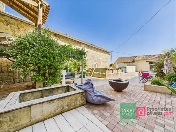 Maison Beaumont Saint Cyr 7 pièce(s) 294m²