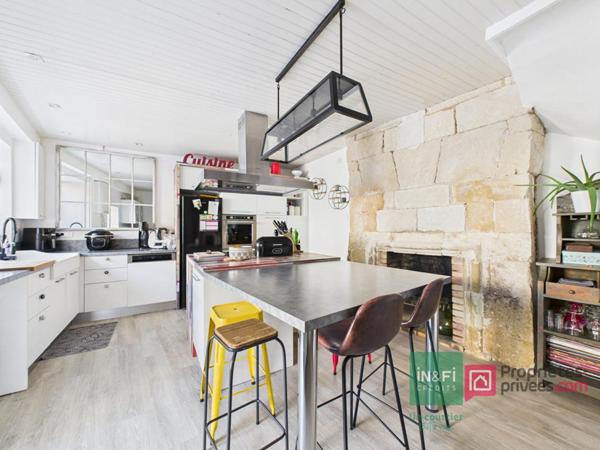 Maison Beaumont Saint Cyr 7 pièce(s) 294m²