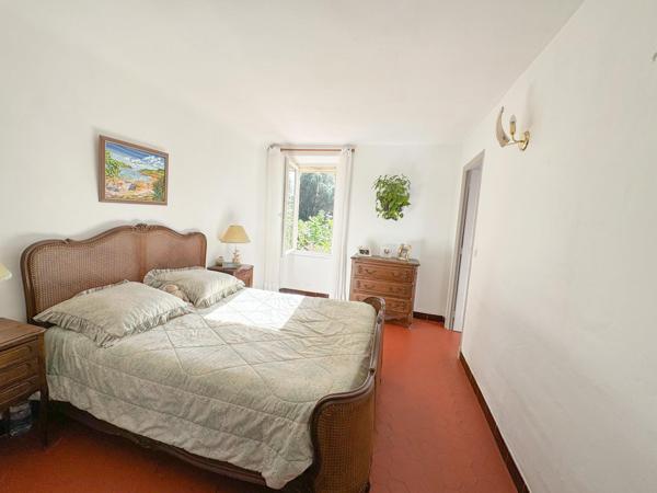 Maison à vendre  5 pièces - 205 m2 CAVALAIRE SUR MER - 83