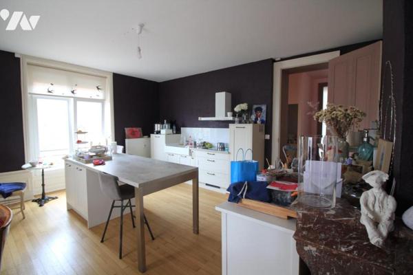 CAMBRAI, appartement de  142 m² en immeuble avec ascenceur  et place de parking