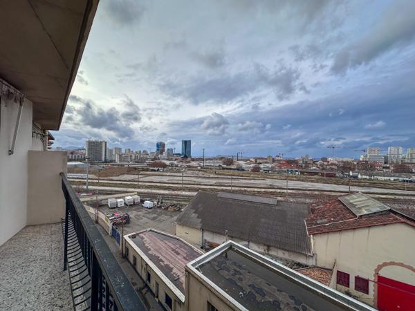 Marseille (13014) Appartement lumineux avec vue mer, entièrement refait a neuf