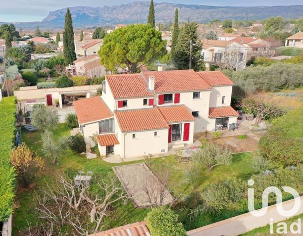 Maison à vendre 9 pièces 204 m² Pourrières