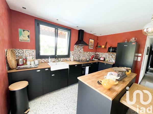 Maison à vendre 9 pièces 204 m² Pourrières