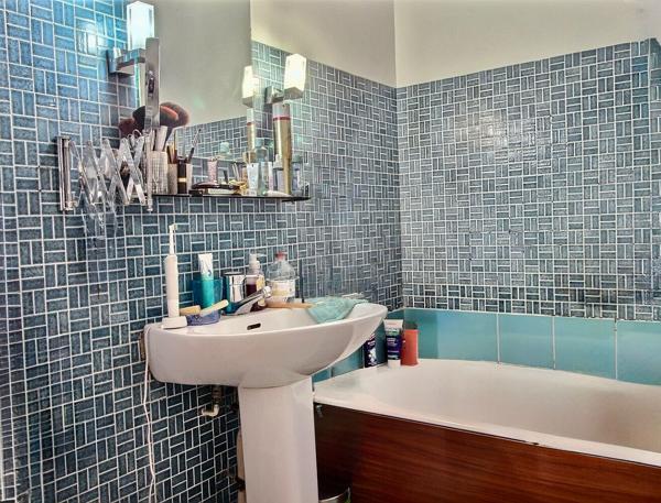 Appartement 4 pièces 72 m2 Les Pennes-Mirabeau VIAGER