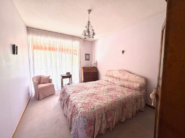 Appartement 4 pièce(s) 70 m² VALBOIS 9ème BOX TERRASSE photos non contractuelles IA