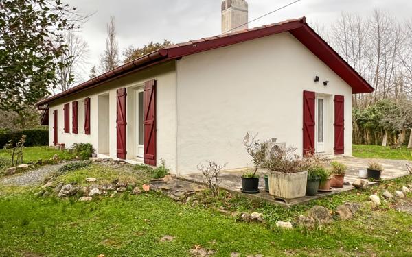 Maison à vendre    4 pièces • 90 m2 Espelette