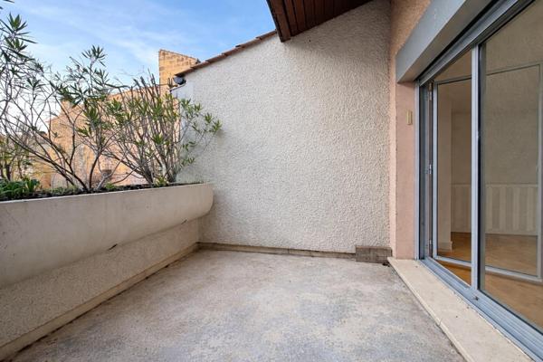 Chartrons – Jardin Public | T4 Duplex avec Terrasse & Garage – 101 m²