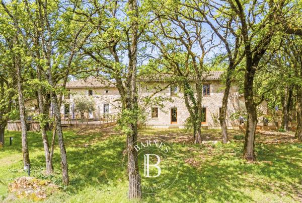 Saint-Antonin-Noble-Val, Propriété 5 Chambres -  390 m² à vendre