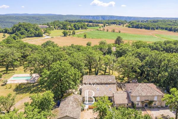 Saint-Antonin-Noble-Val, Propriété 5 Chambres -  390 m² à vendre