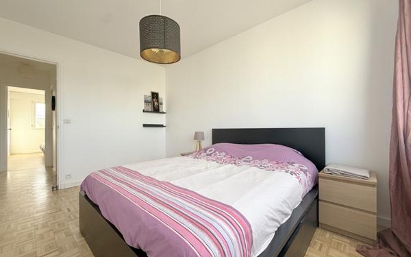 Appartement à vendre    3 pièces • 75,90 m2 Vanves