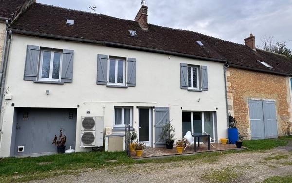 Maison à vendre    3 pièces •  Nocé