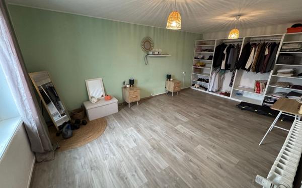 Maison à vendre    3 pièces •  Nocé