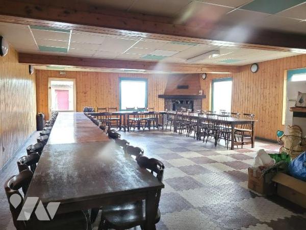 A VENDRE IMMEUBLE MIXTE 59430 MARDYCK
Immeuble à usage mixte , Habitation et commerce  avec un...