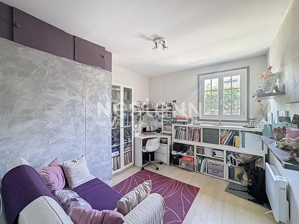 Maison avec piscine situé à Morangis secteur calme et recherché, proche des axes routier, 5 chambres, maison familiale