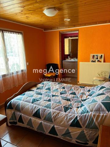 Immeuble à CORBIE, 80800 - 300m²