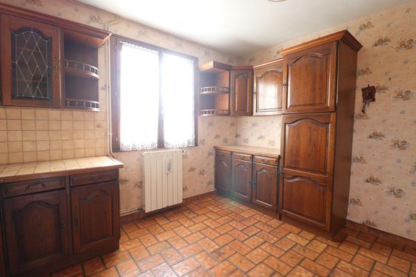 Pavillon familial sur sous-sol 4 chambres Prémery 25 minutes de Nevers 2h15 de Paris