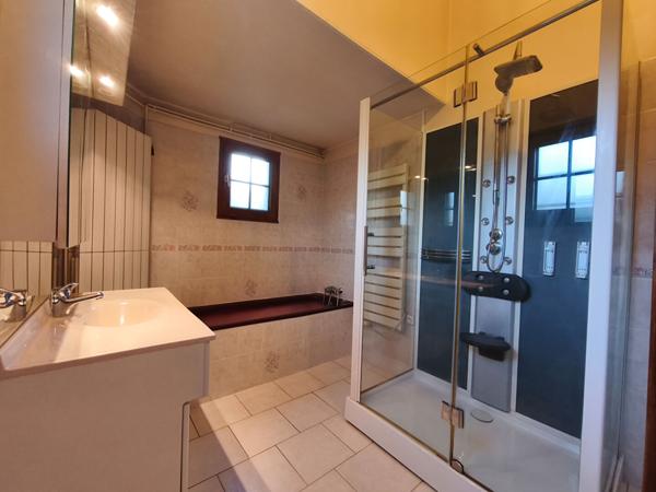 Pavillon familial sur sous-sol 4 chambres Prémery 25 minutes de Nevers 2h15 de Paris