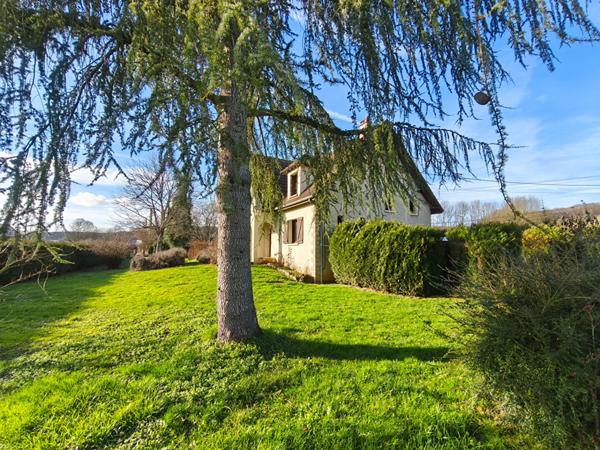 Pavillon familial sur sous-sol 4 chambres Prémery 25 minutes de Nevers 2h15 de Paris